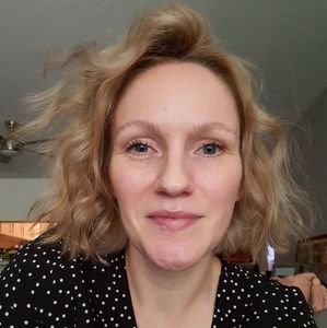 Meet your Posher, Joy